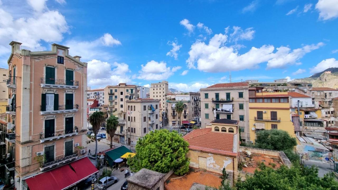 Shanti Holiday House Palermo Exteriör bild
