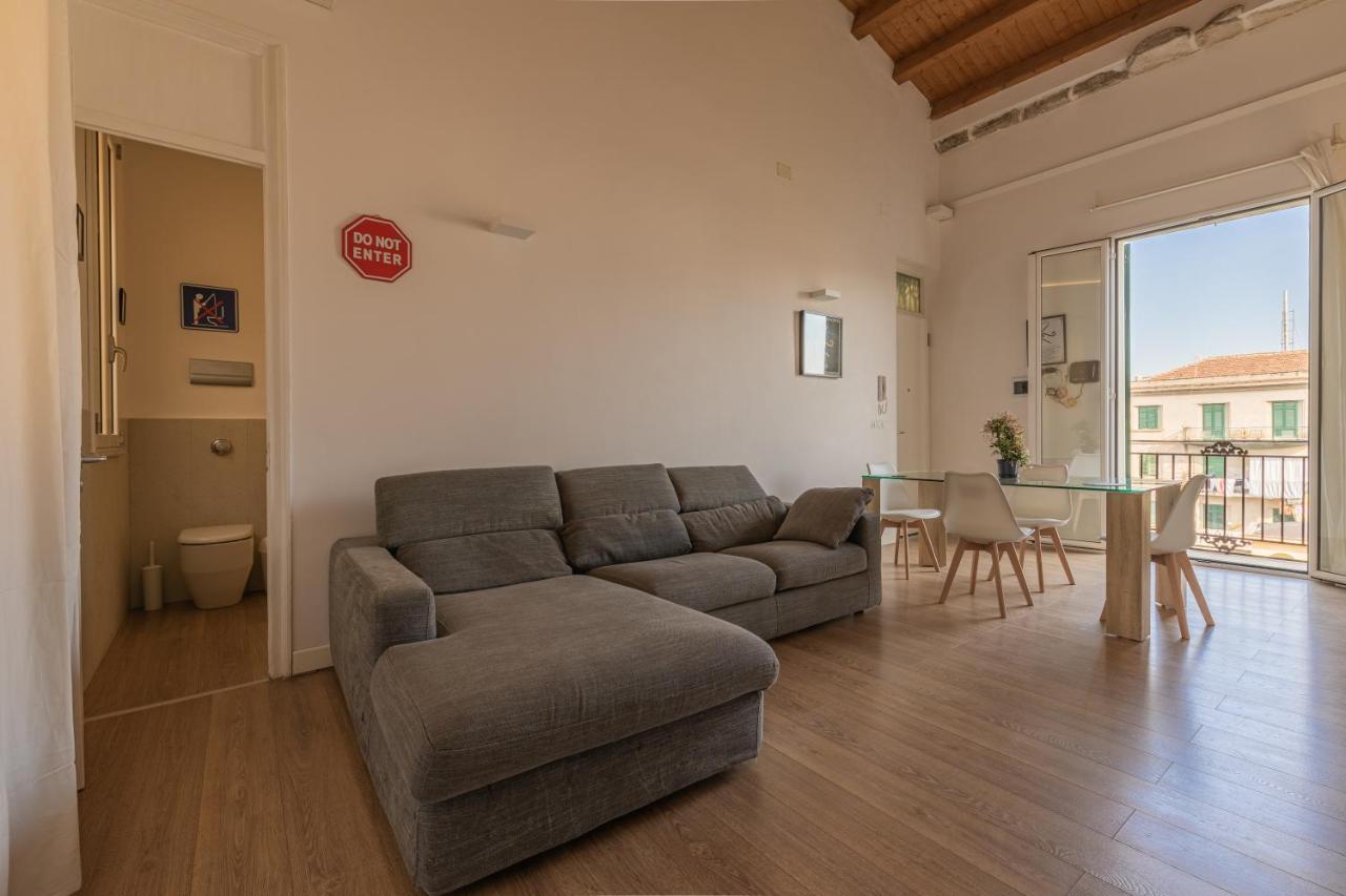 Shanti Holiday House Palermo Exteriör bild