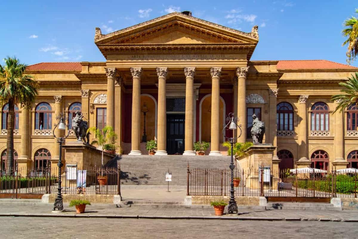 Shanti Holiday House Palermo Exteriör bild