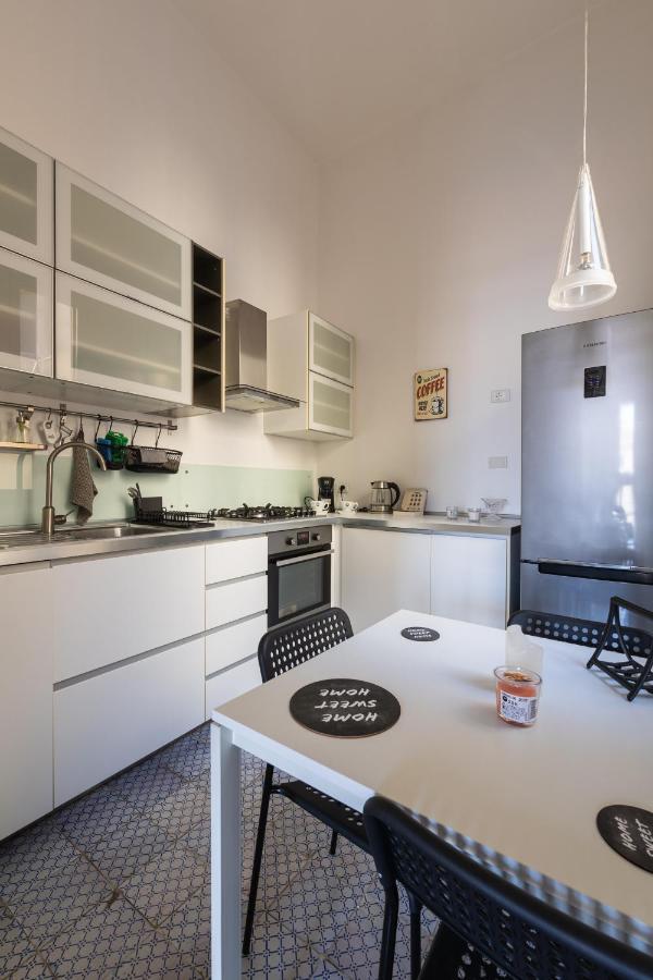 Shanti Holiday House Palermo Exteriör bild
